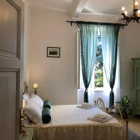 Relais Puccini 3* לוקה